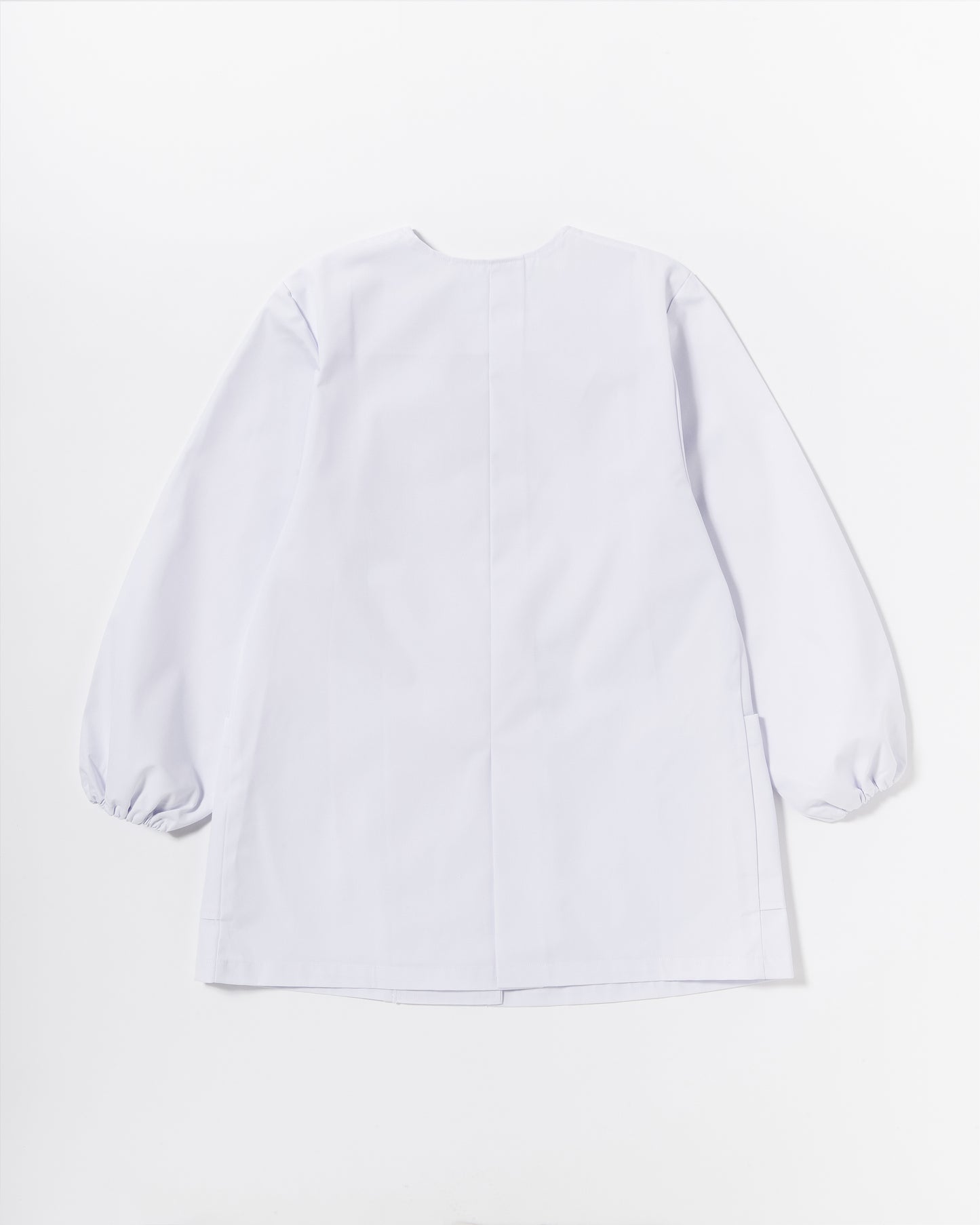 長袖丸首白衣