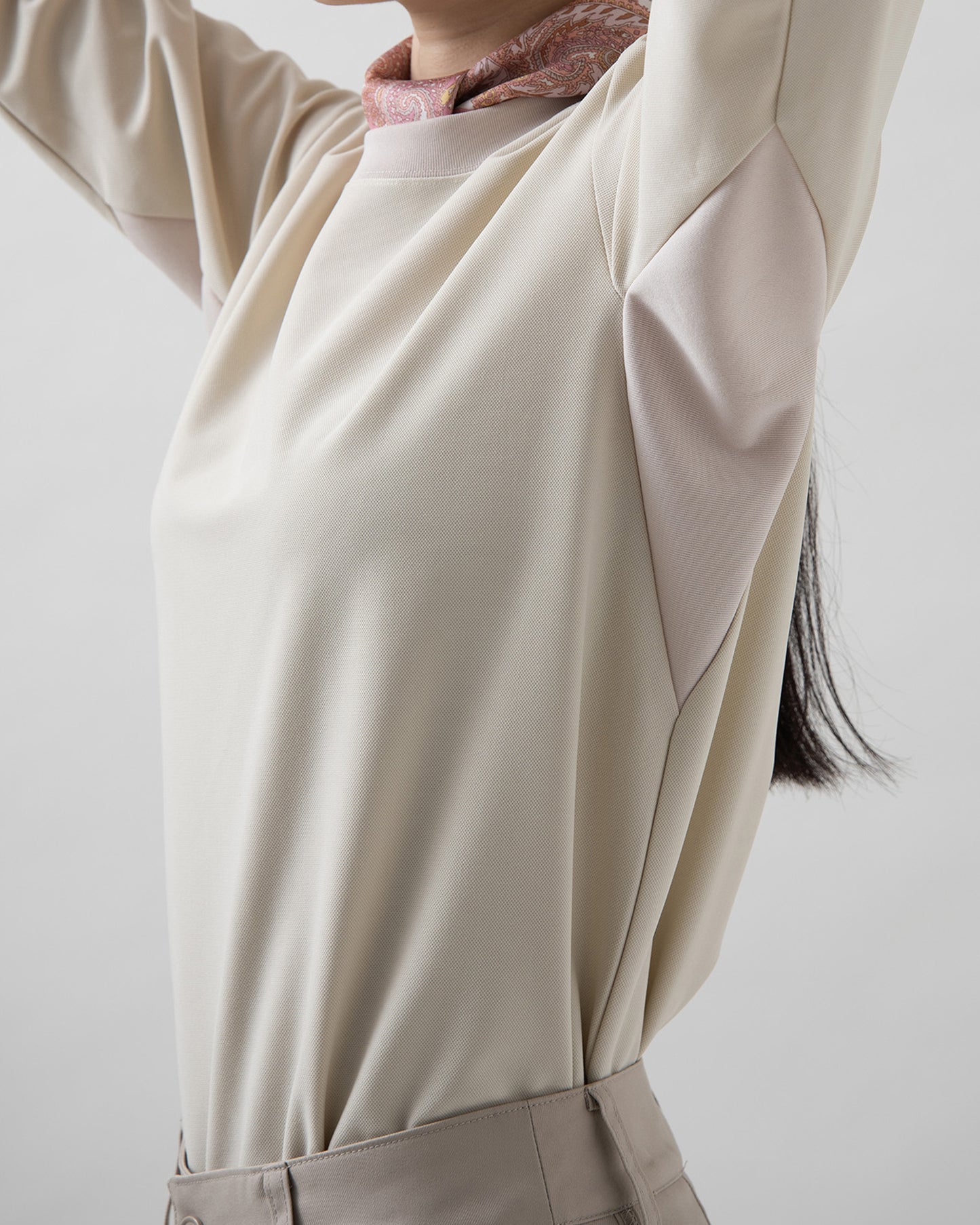 クルーネック長袖ニットシャツ