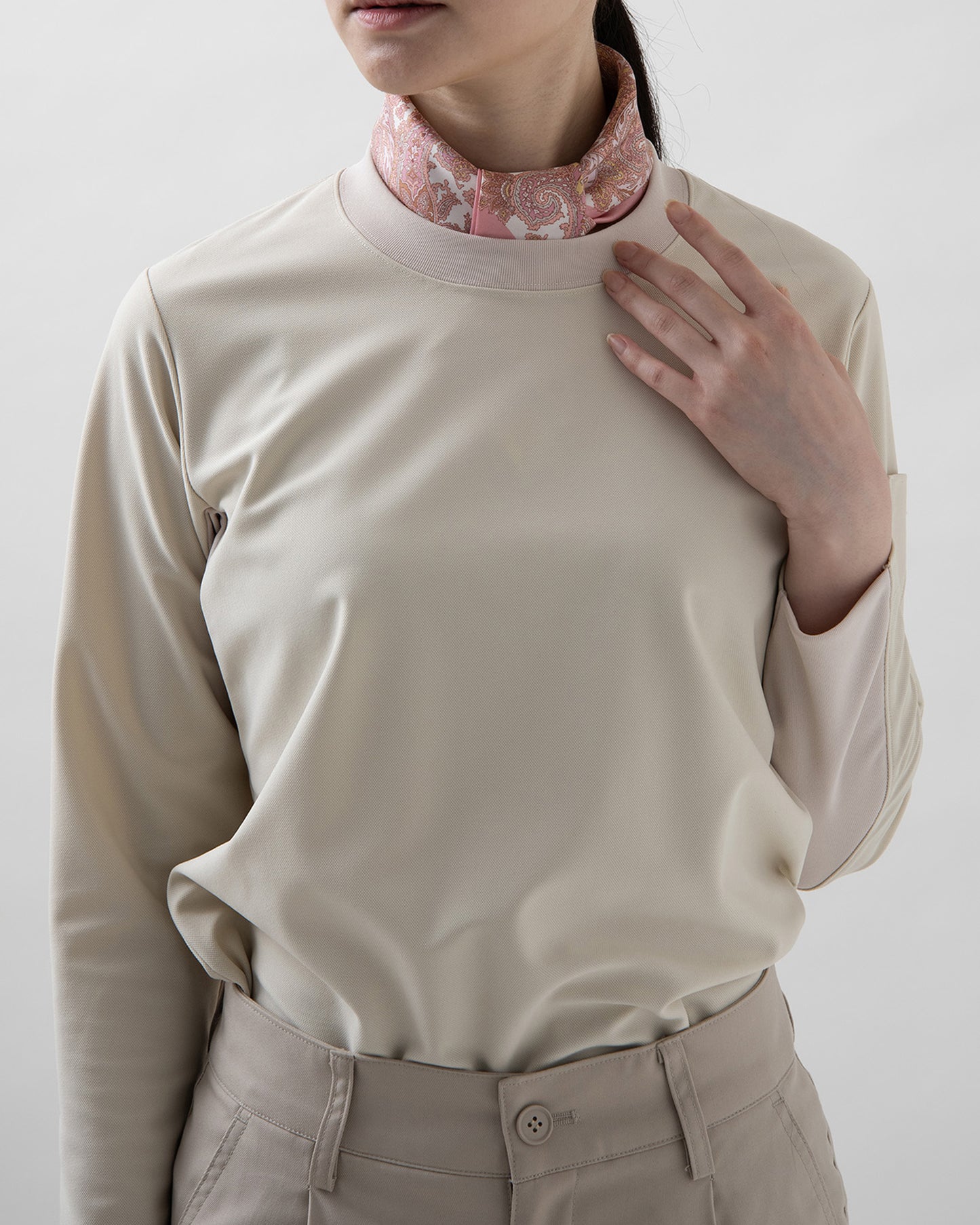 クルーネック長袖ニットシャツ