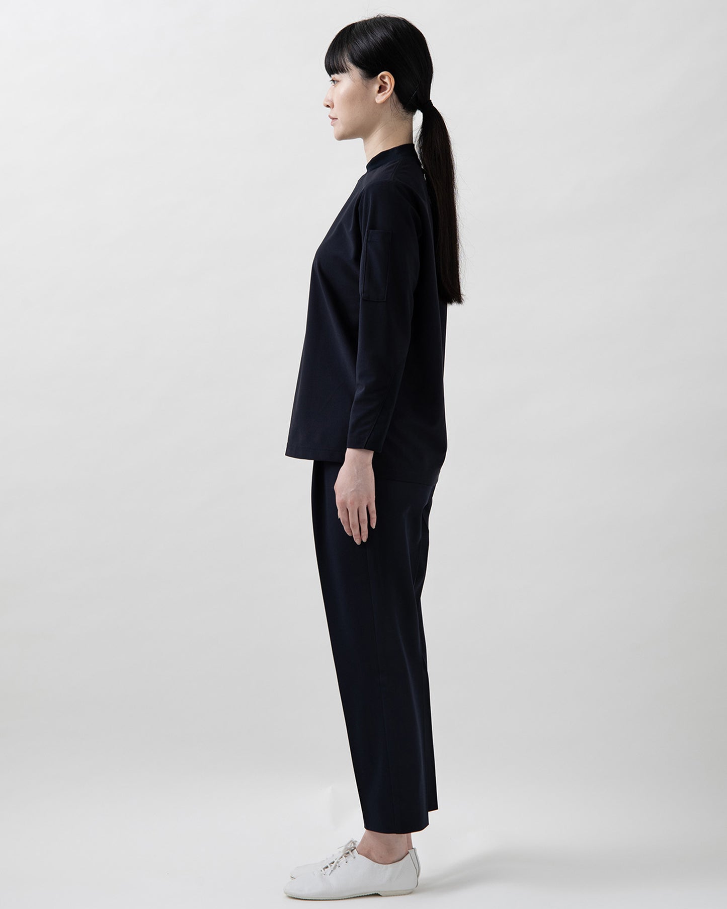 モックネック長袖ニットシャツ