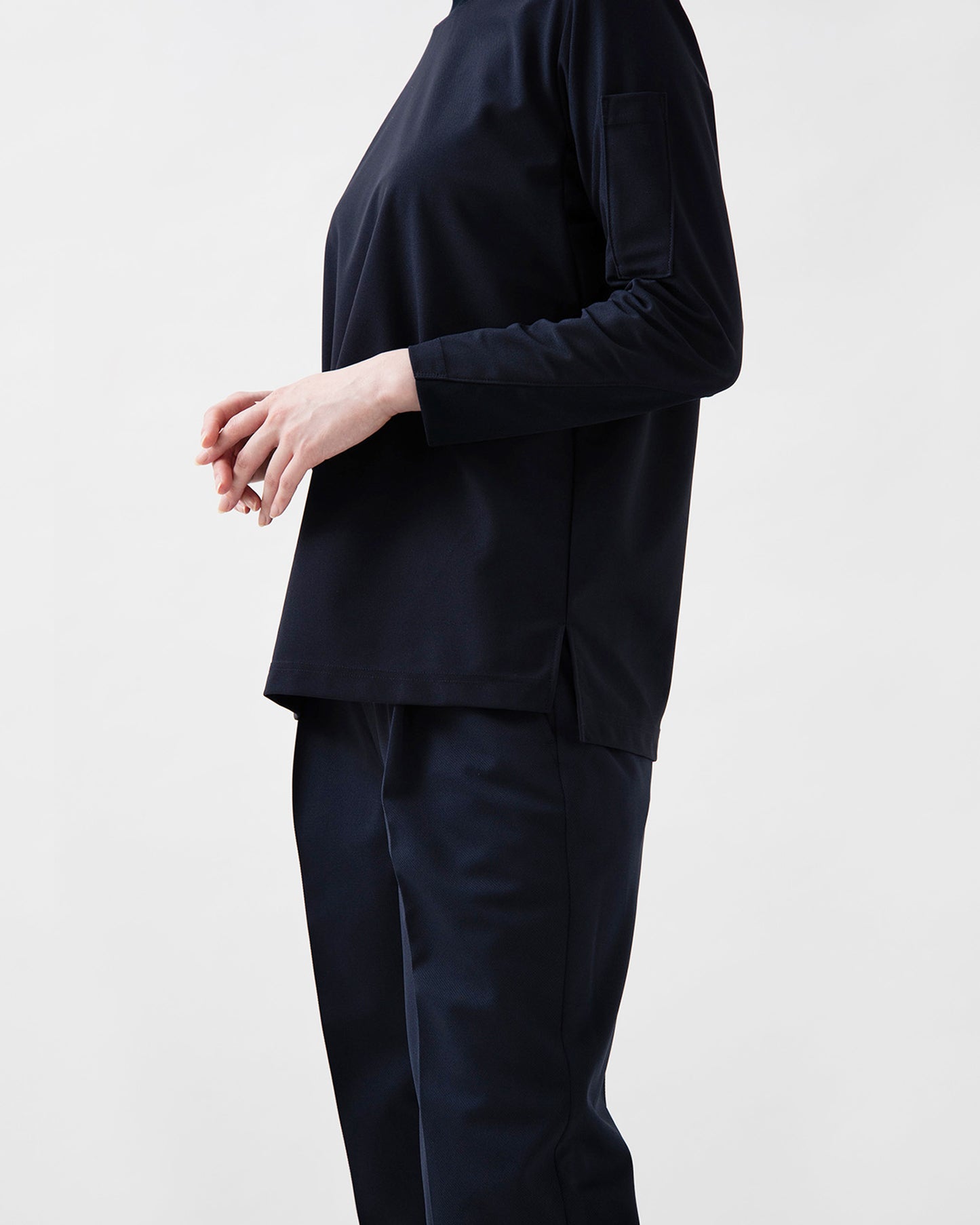 モックネック長袖ニットシャツ