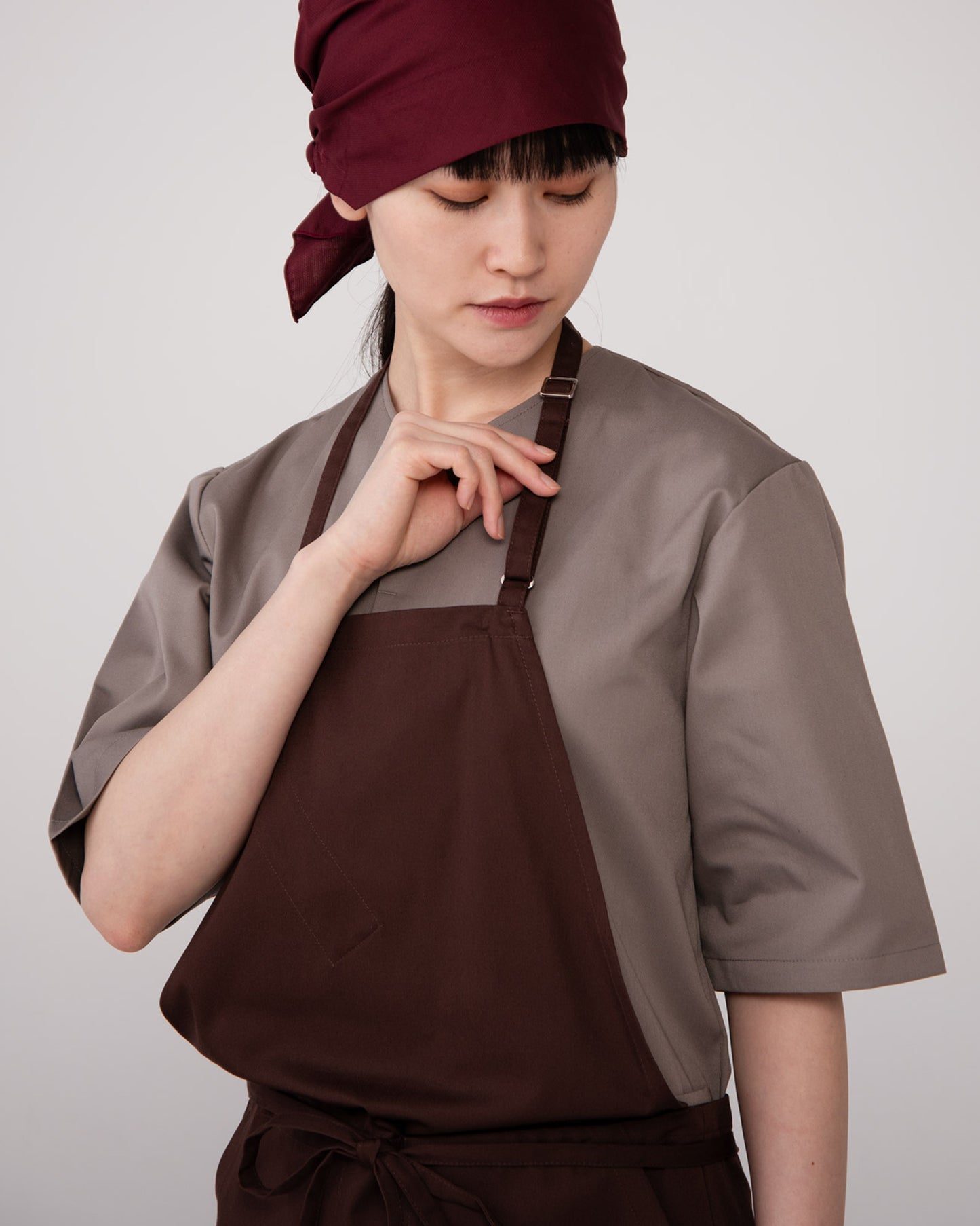 胸付きエプロン