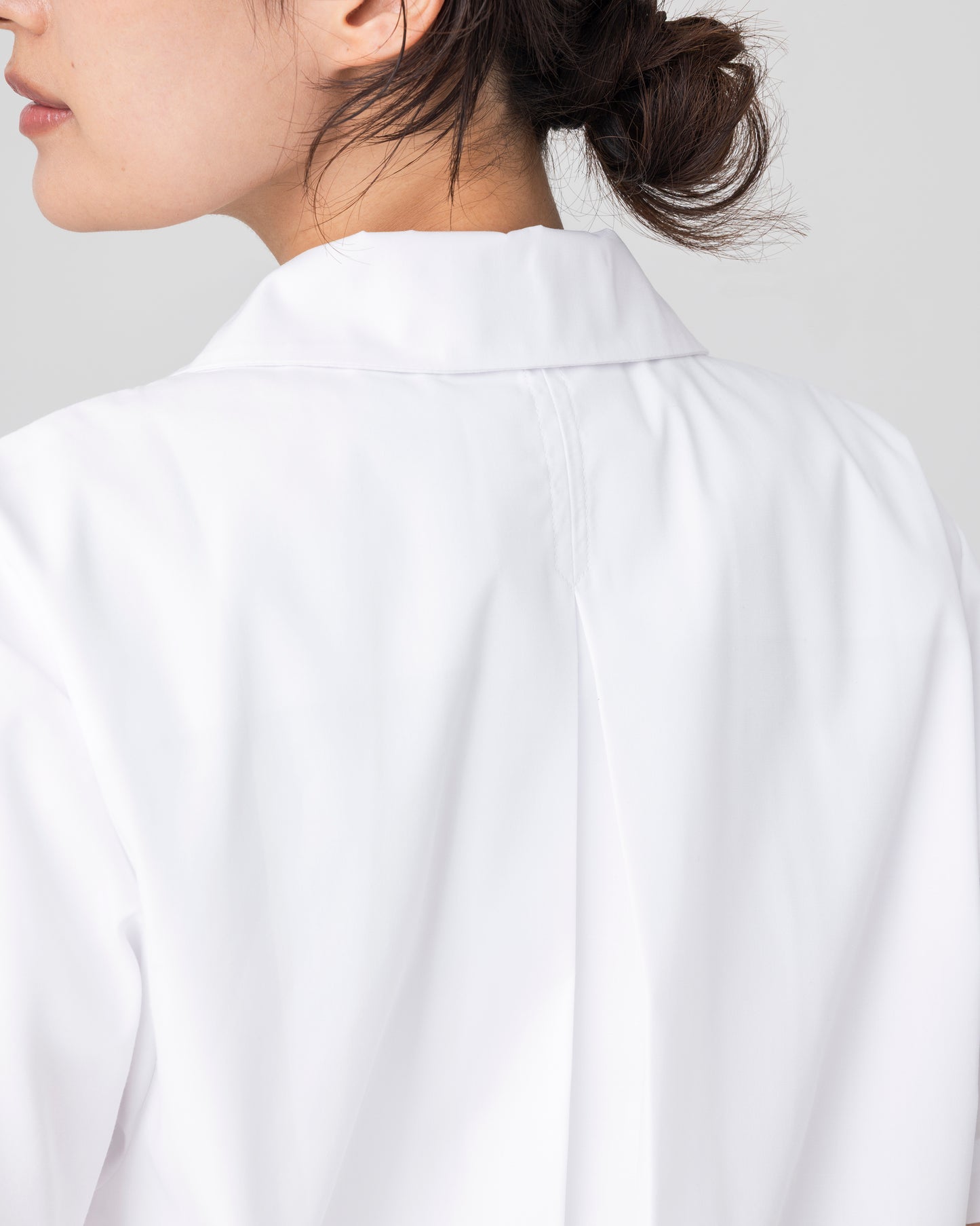 半袖襟付き白衣