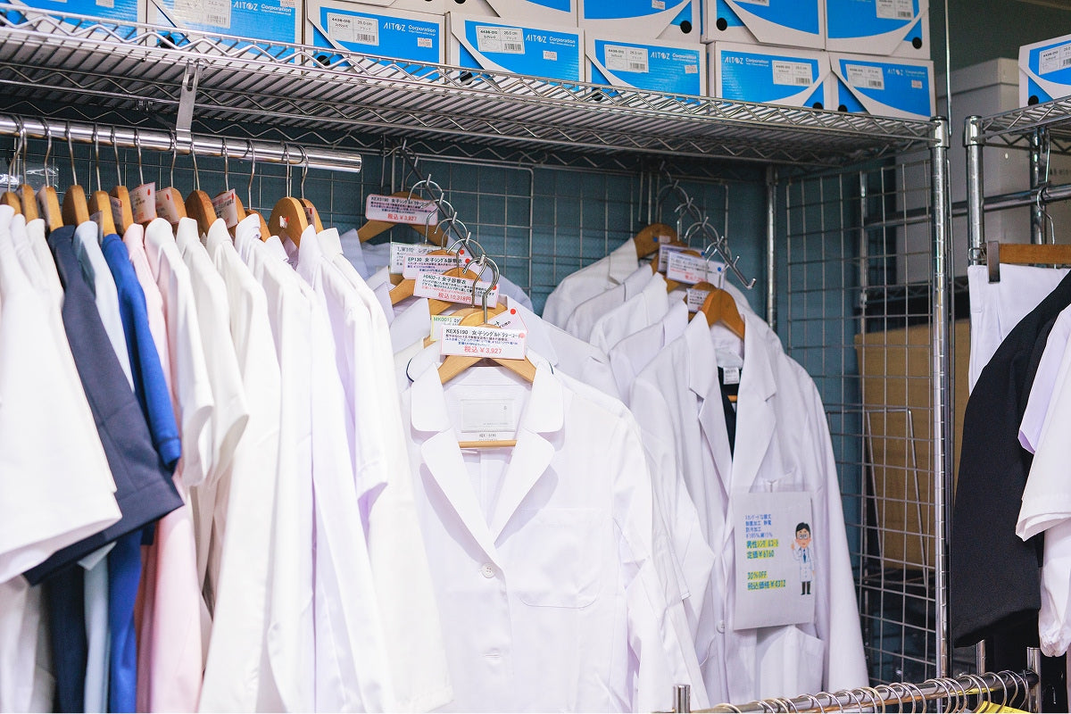 bic uniform 池袋店