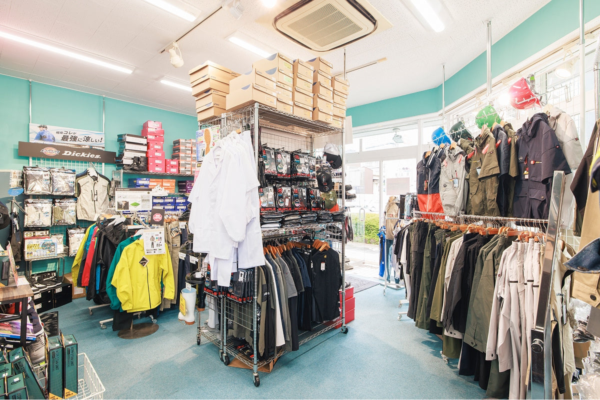 bic uniform 上野店