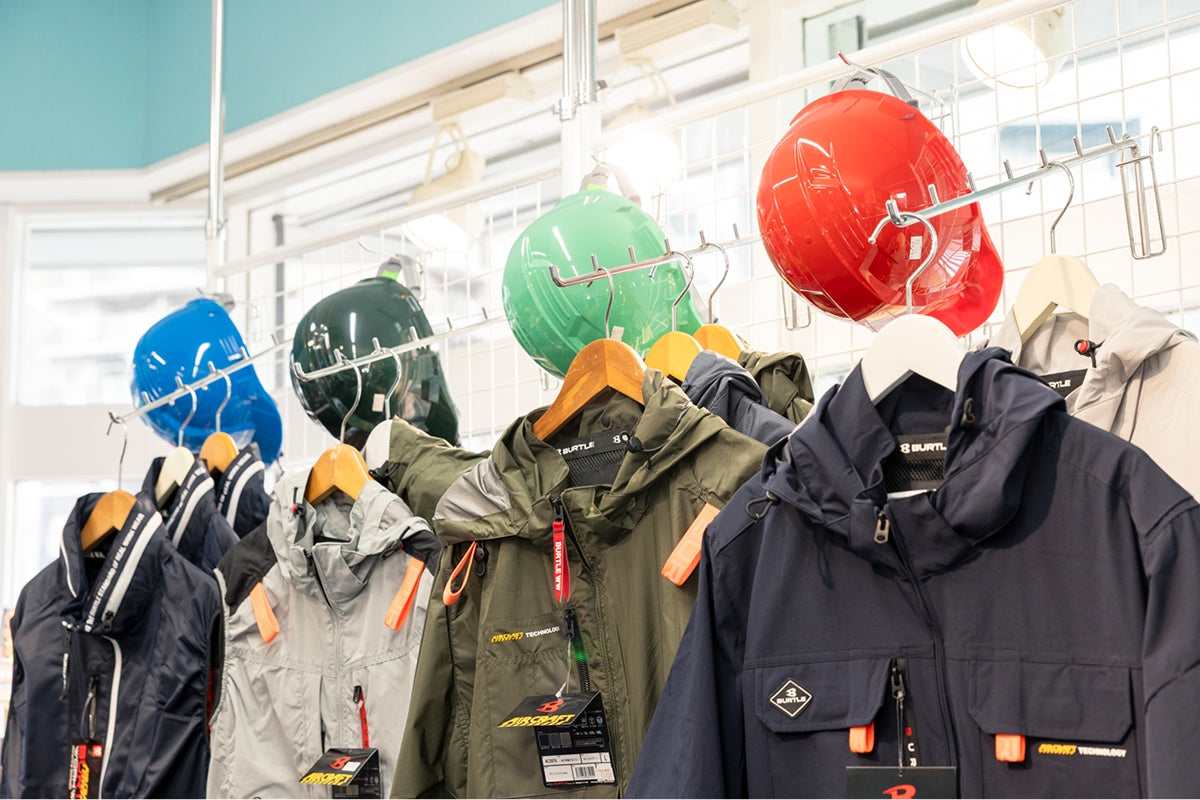 bic uniform 上野店